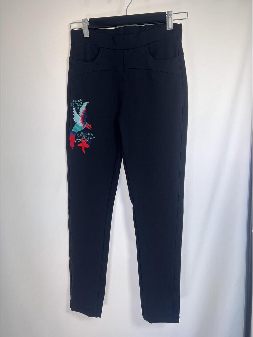 WKN Embroidered High Waisted Leggings Women's Small